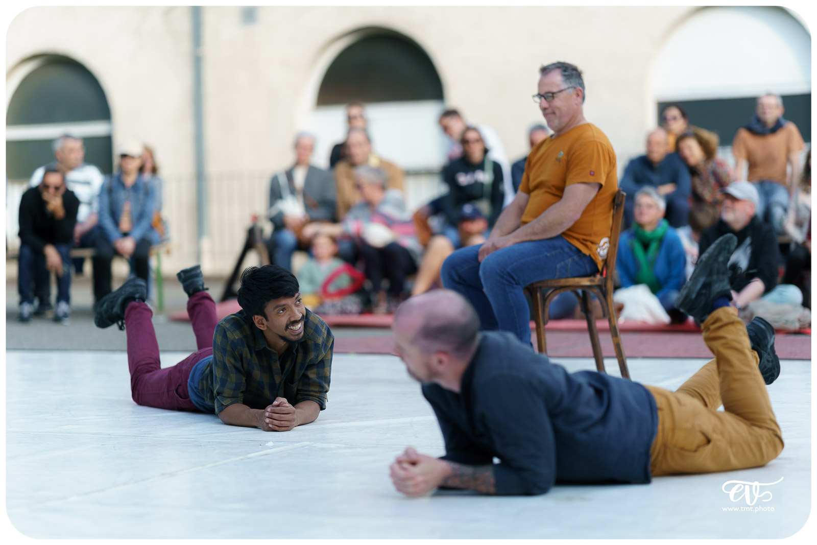 NO MAN'S LAND (CIE DARUMA)